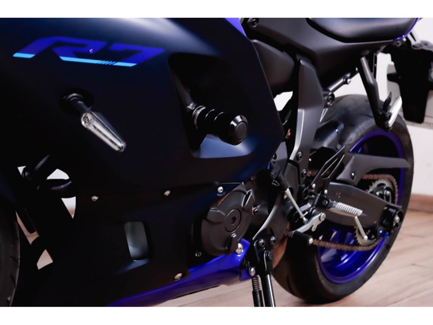 Yamaha R7