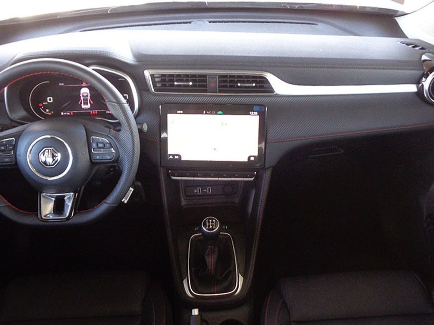MG ZS 1.5 Luxury 78 kW (106 CV)