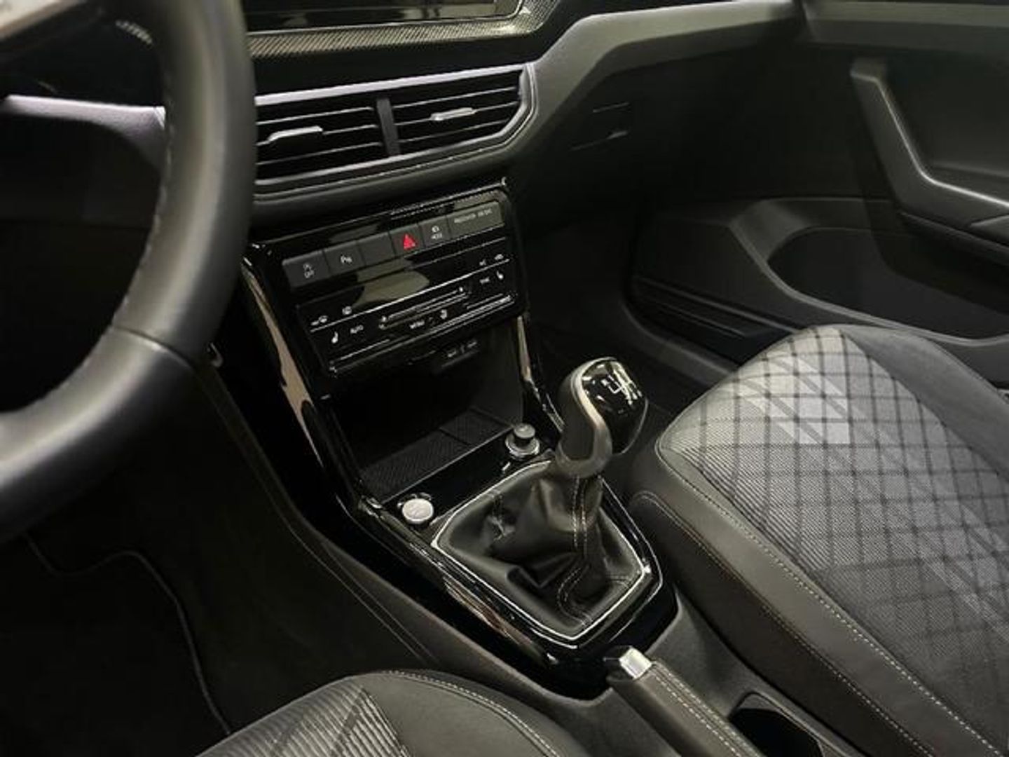 Volkswagen T-Cross R-Line 1.0 TSI 85 kW (116 CV)