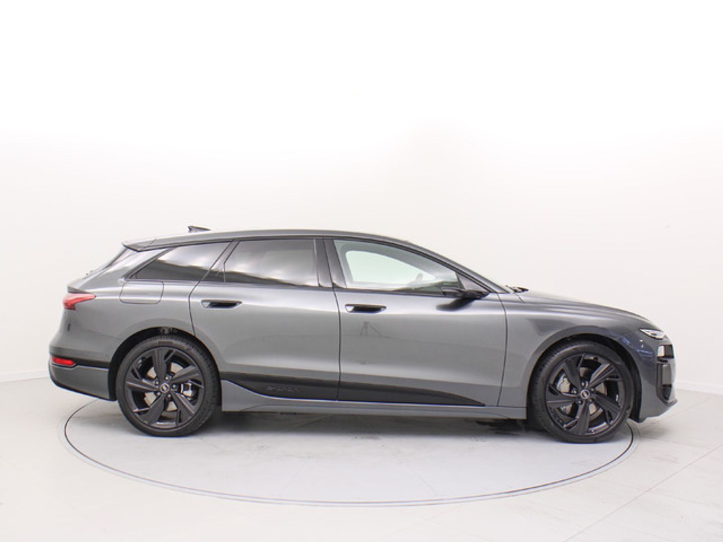 Audi A6 e-tron Avant S Line Performance 280 kW (381 CV)