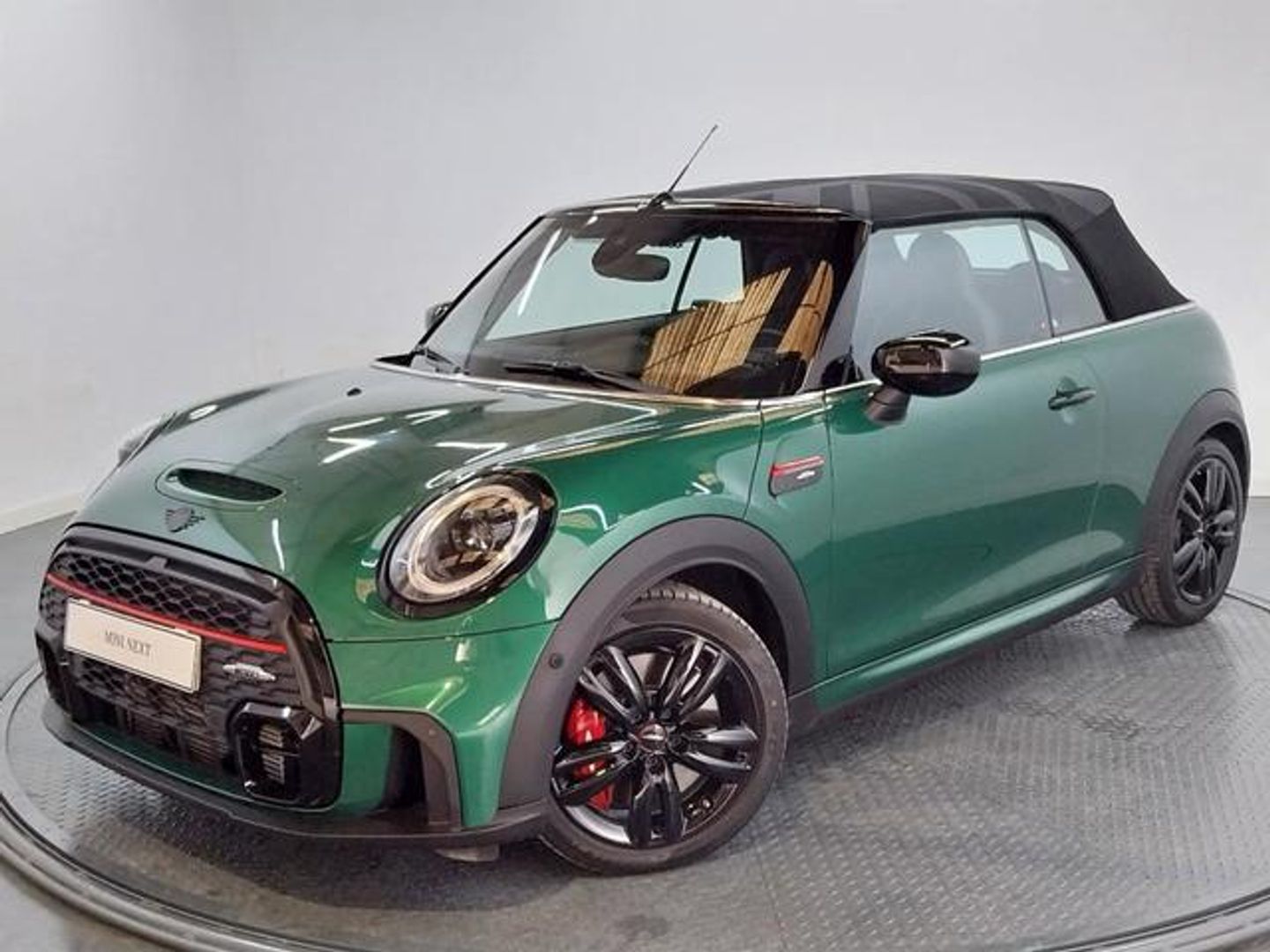MINI MINI Cabrio John Cooper Works 170 kW (231 CV)