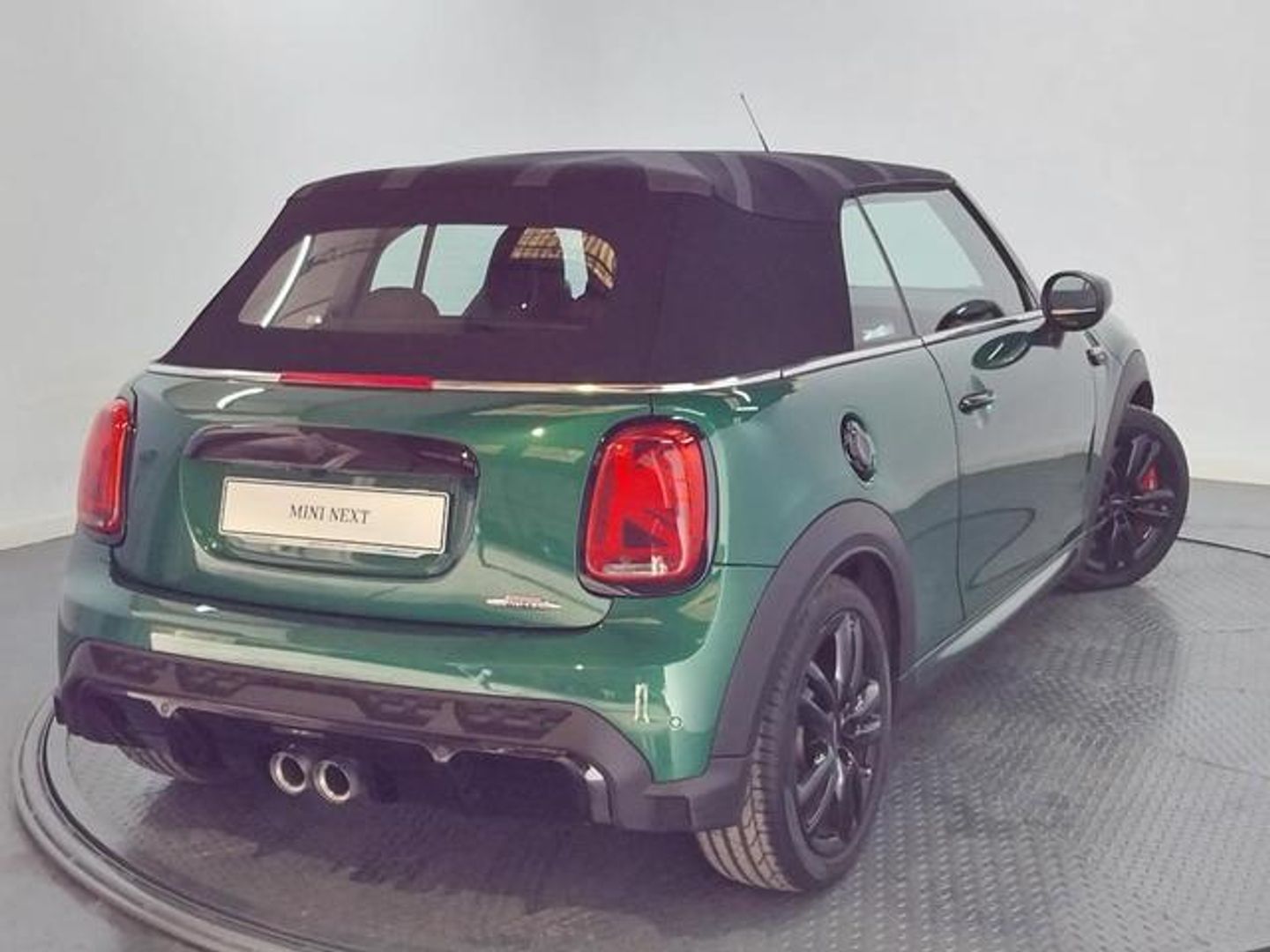 MINI MINI Cabrio John Cooper Works 170 kW (231 CV)