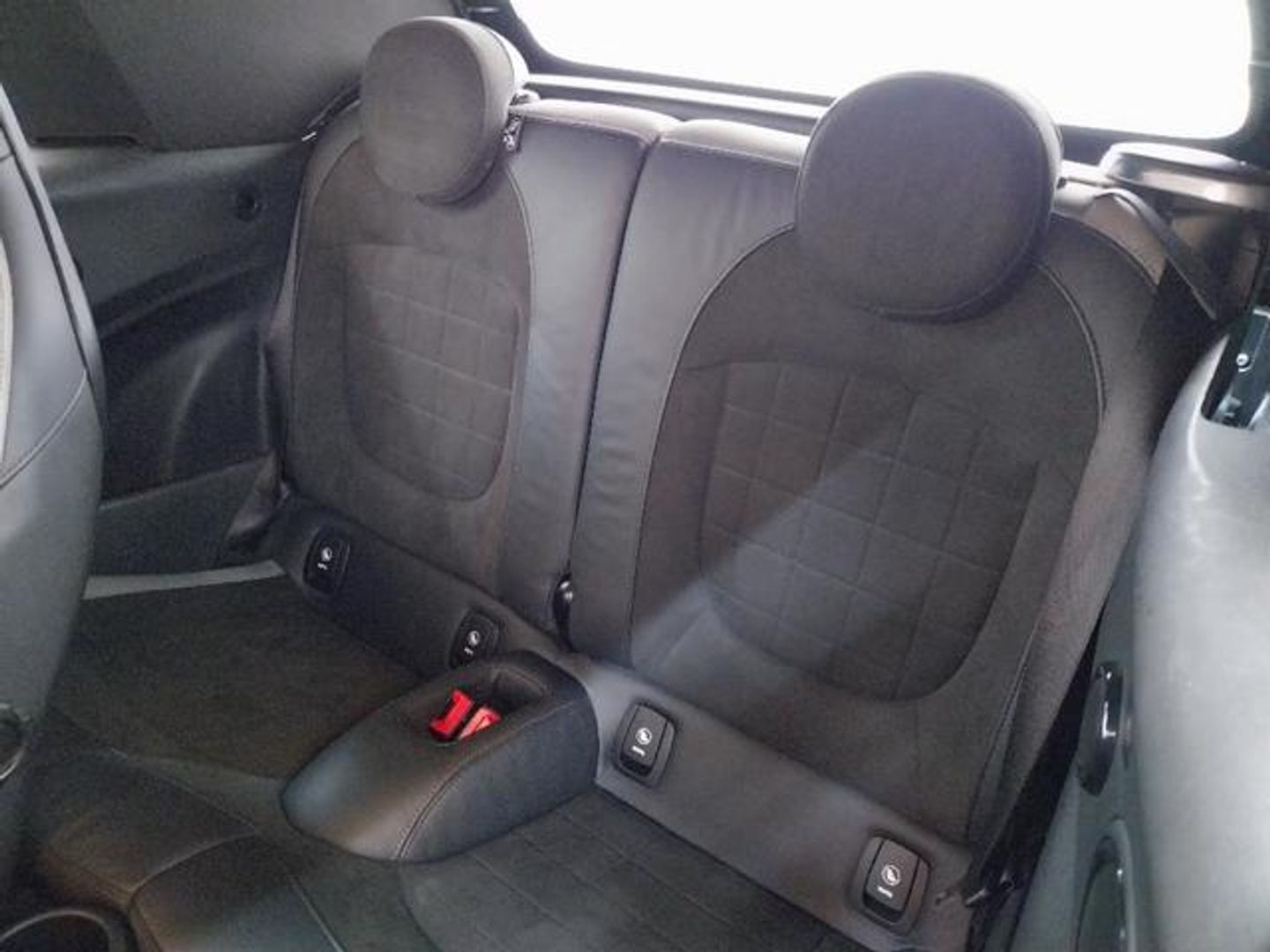 MINI MINI Cabrio John Cooper Works 170 kW (231 CV)