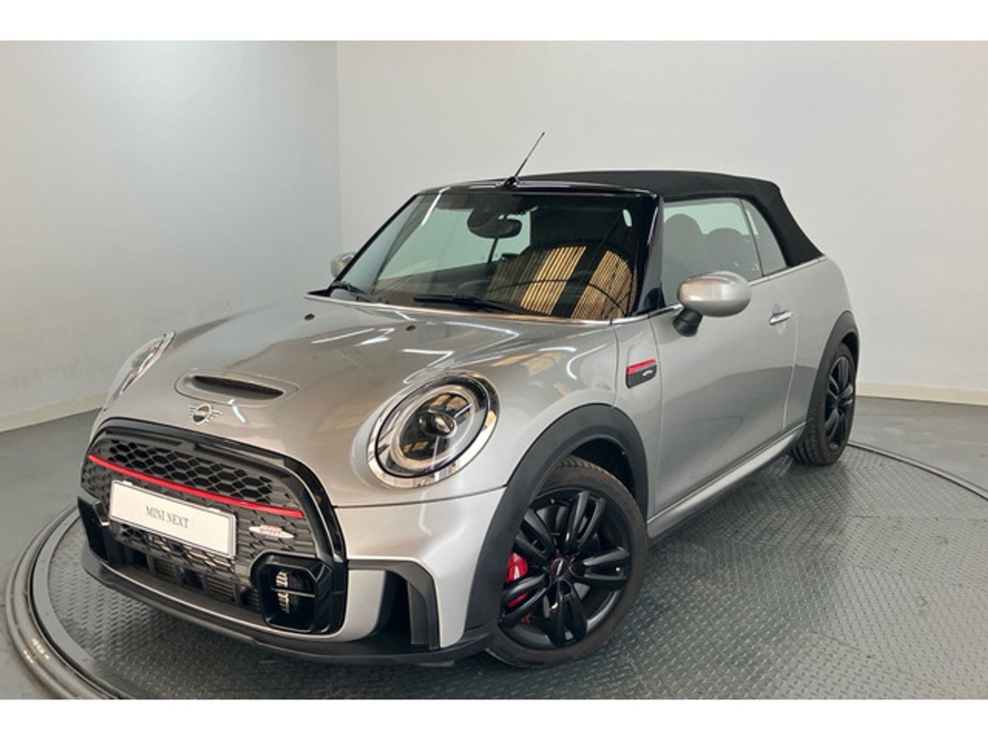 MINI MINI Cabrio John Cooper Works 170 kW (231 CV)