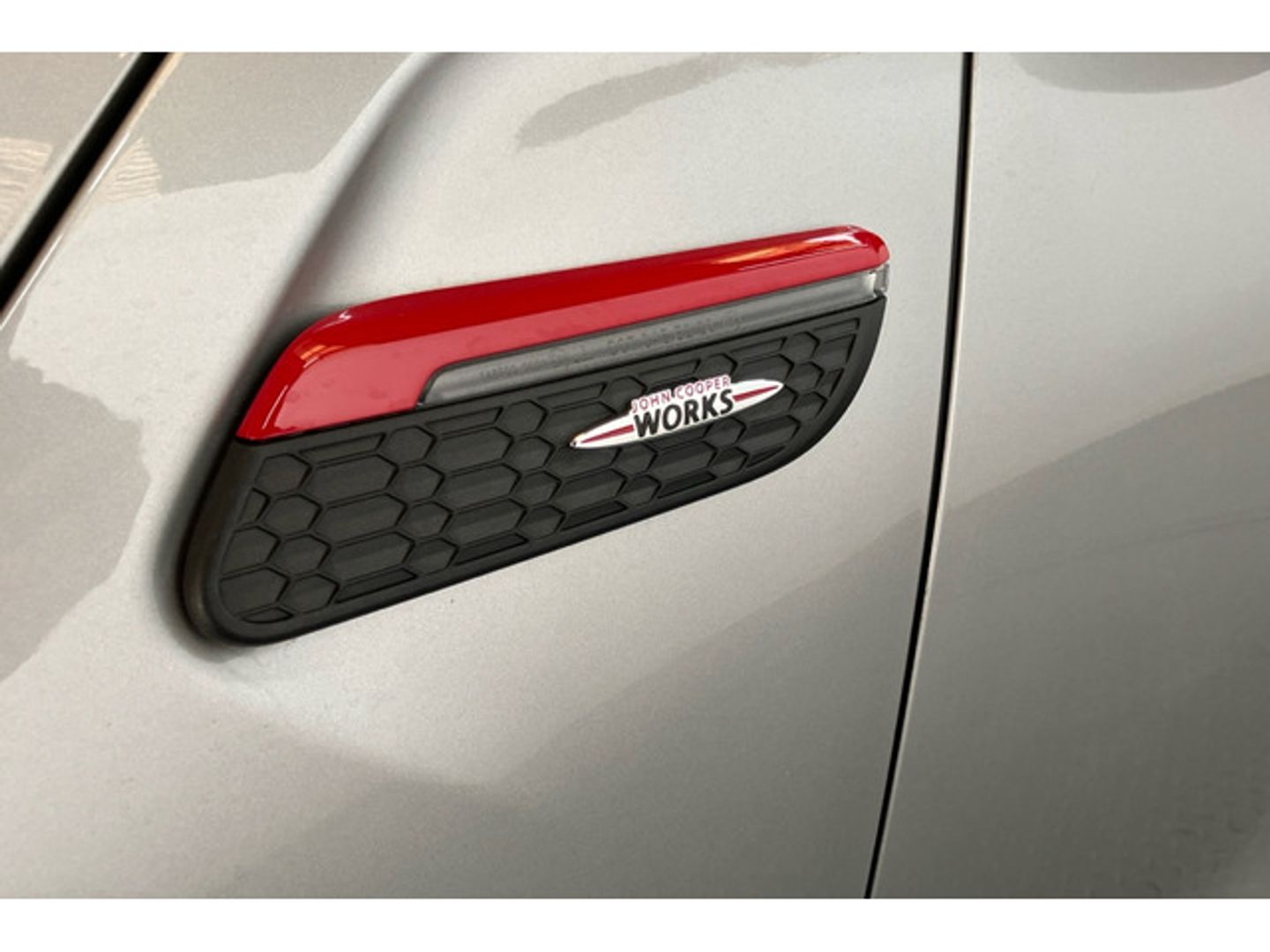 MINI MINI Cabrio John Cooper Works 170 kW (231 CV)