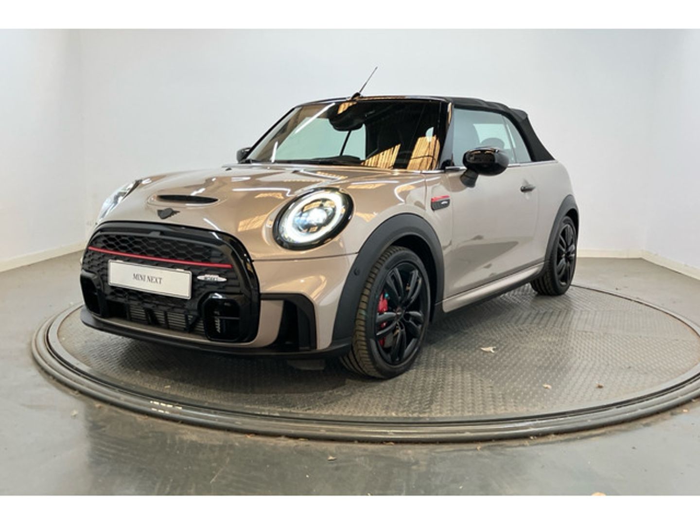 MINI MINI Cabrio John Cooper Works 170 kW (231 CV)