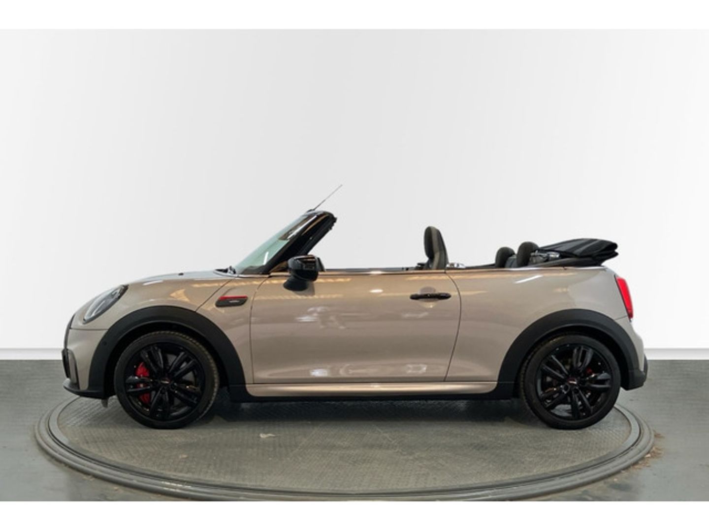 MINI MINI Cabrio John Cooper Works 170 kW (231 CV)