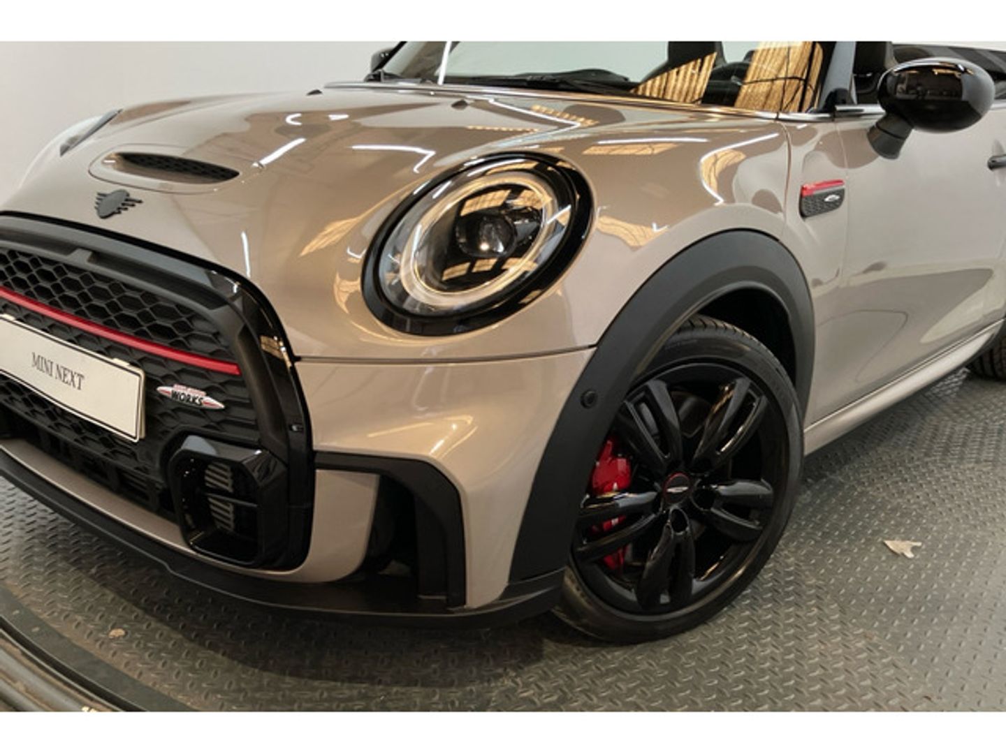 MINI MINI Cabrio John Cooper Works 170 kW (231 CV)