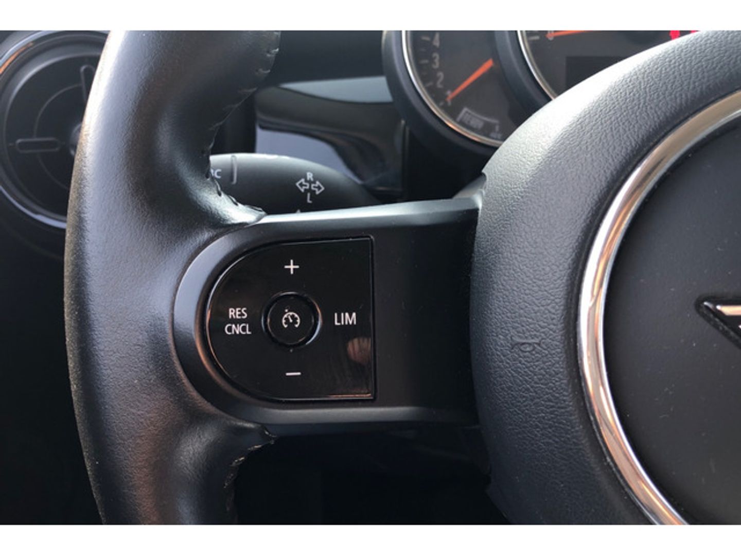 MINI MINI 5 Puertas Cooper 100 kW (136 CV)