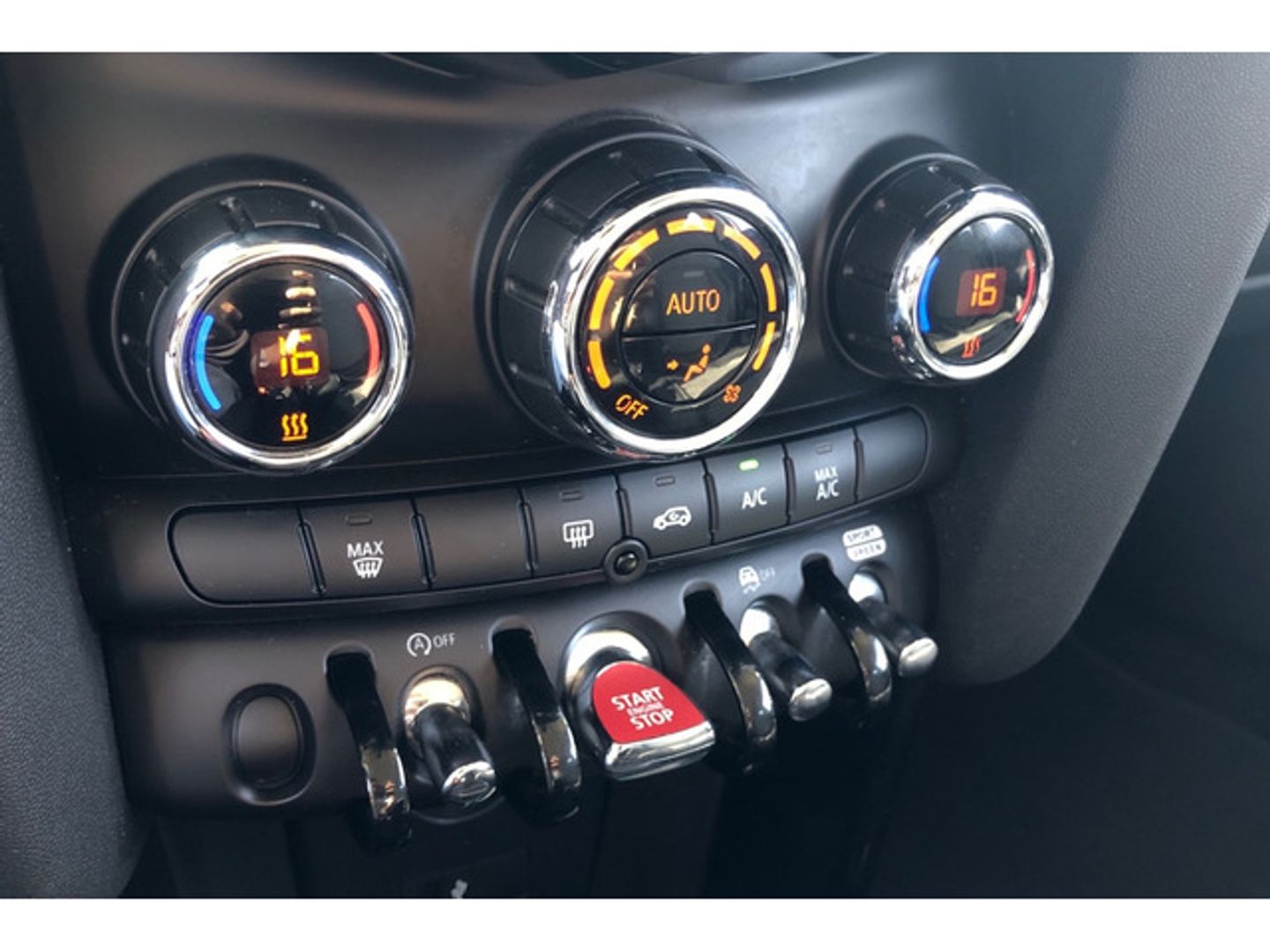 MINI MINI 5 Puertas Cooper 100 kW (136 CV)