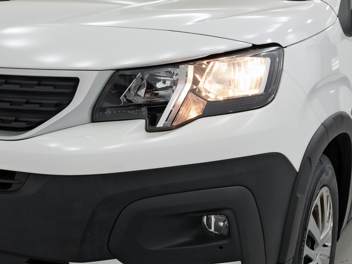 Peugeot Rifter BlueHDi 100 Active Standard 73 kW (100 CV)