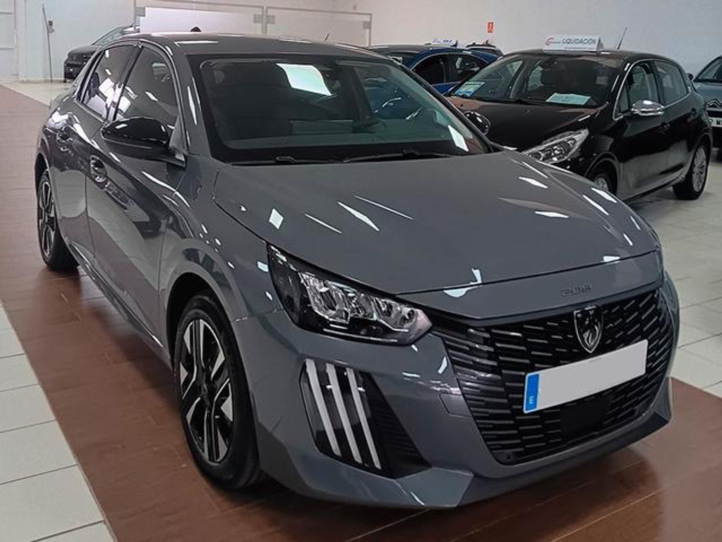 Peugeot 208 Allure Hybrid eDCS6 81 kW (110 CV) Gris Compact