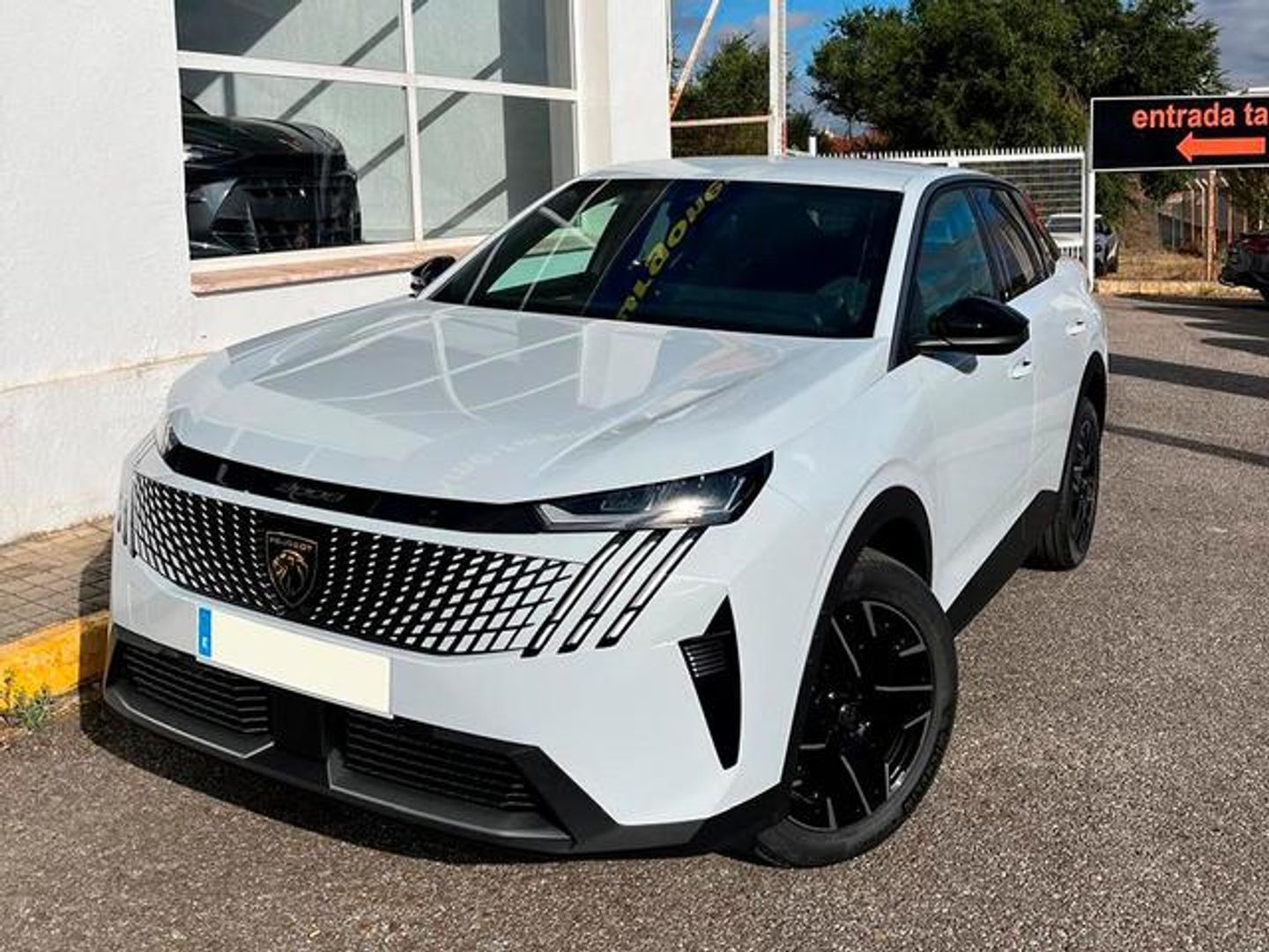 Peugeot 3008 Hybrid 145 Allure eDCS6 107 kW (145 CV) Blanco SUV