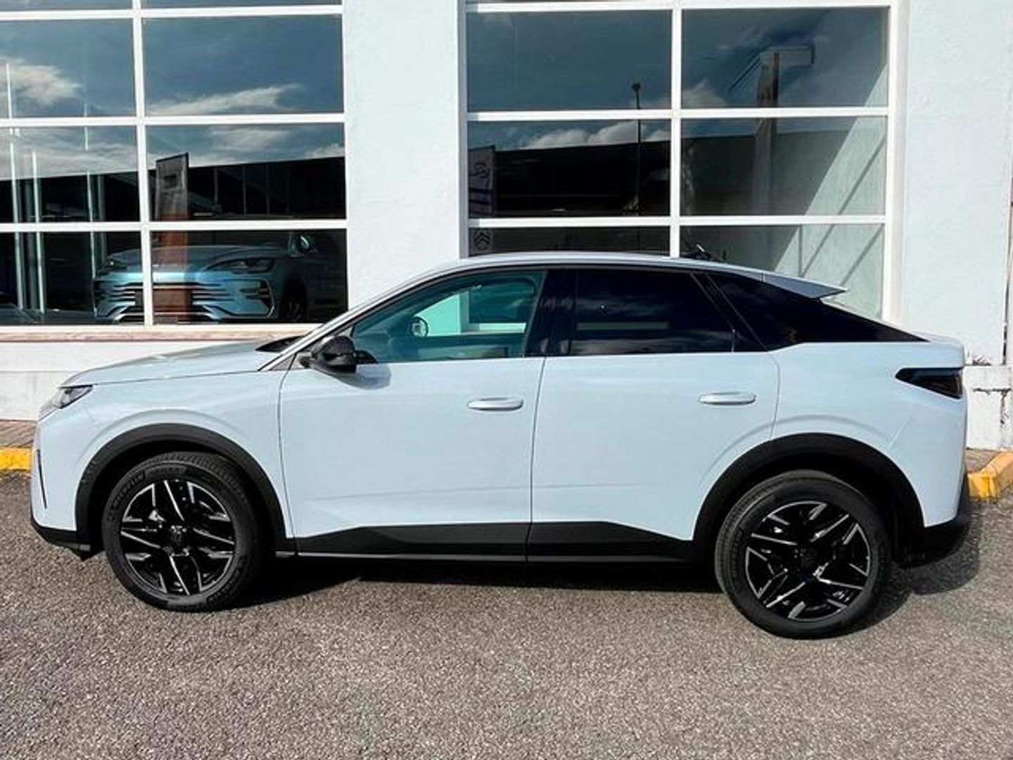 Peugeot 3008 Hybrid 145 Allure eDCS6 107 kW (145 CV)