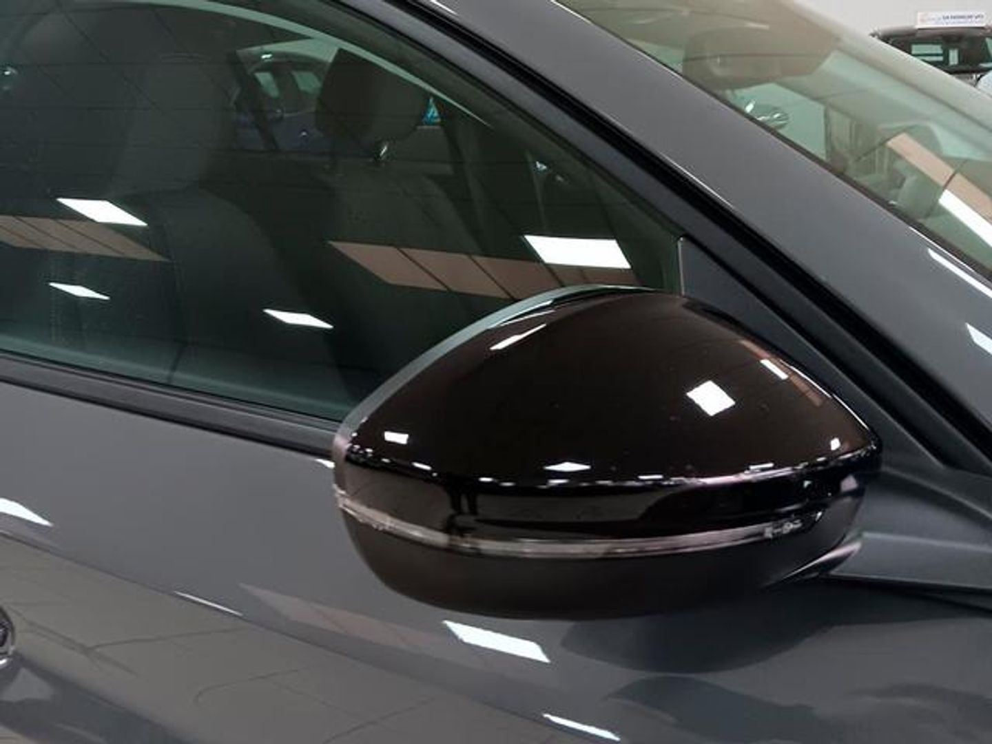 Peugeot 208 Allure Hybrid eDCS6 81 kW (110 CV)