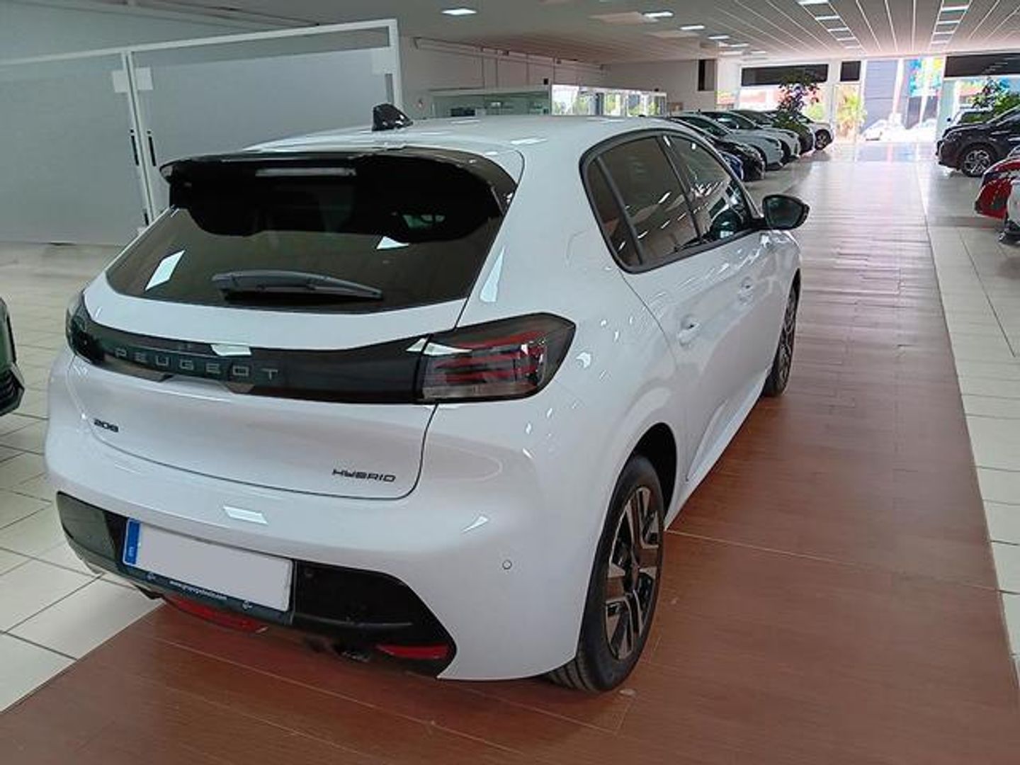 Peugeot 208 Allure Hybrid eDCS6 81 kW (110 CV)