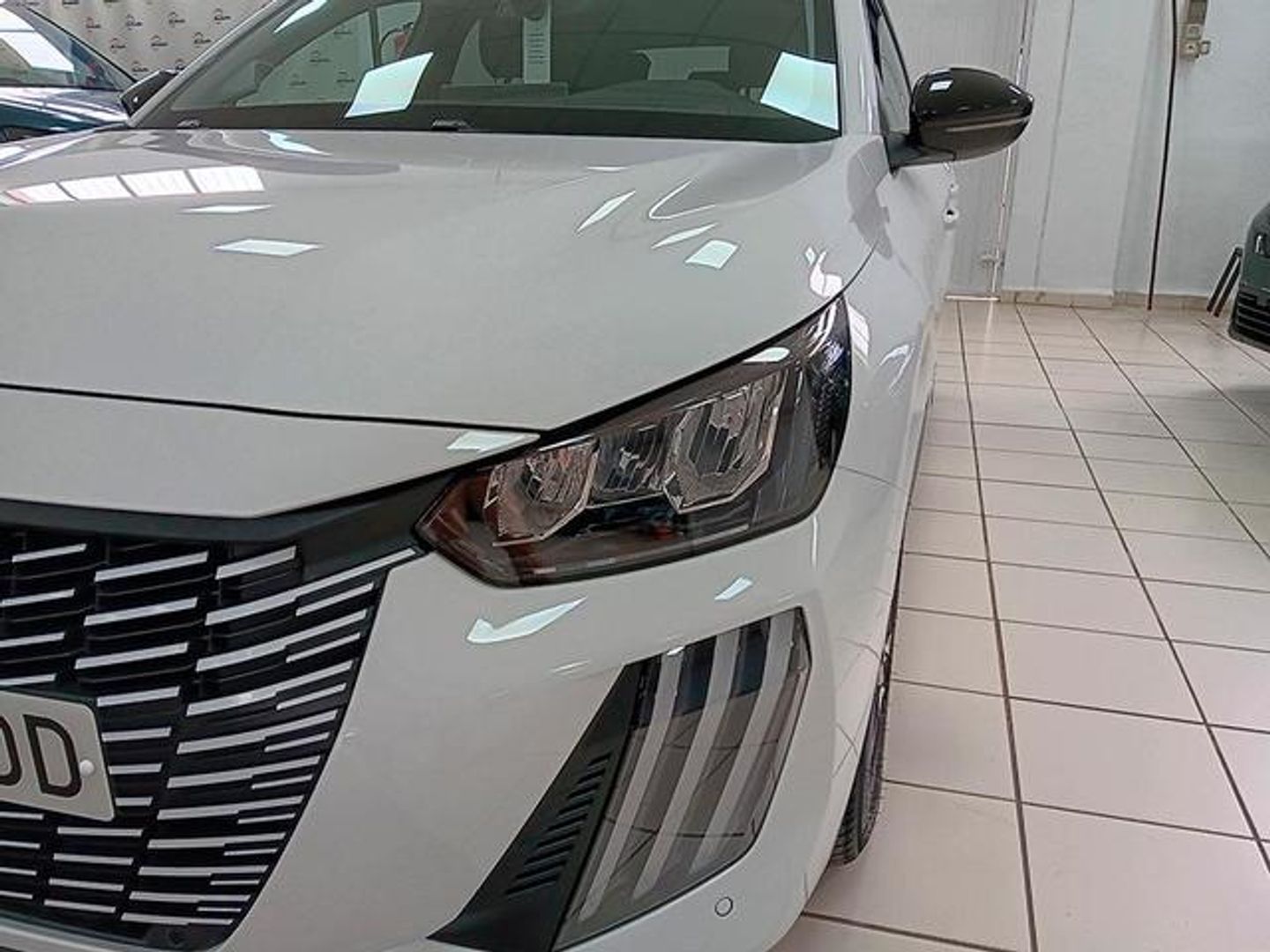 Peugeot 208 Allure Hybrid eDCS6 81 kW (110 CV)