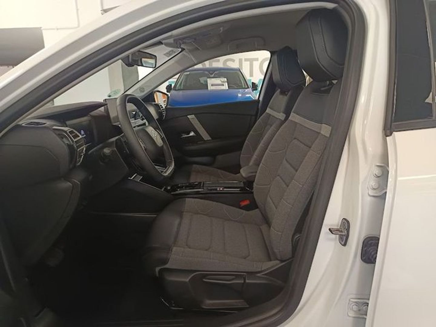 Citroen C4 BlueHDi 130 S&S Plus EAT8 96 kW (131 CV)