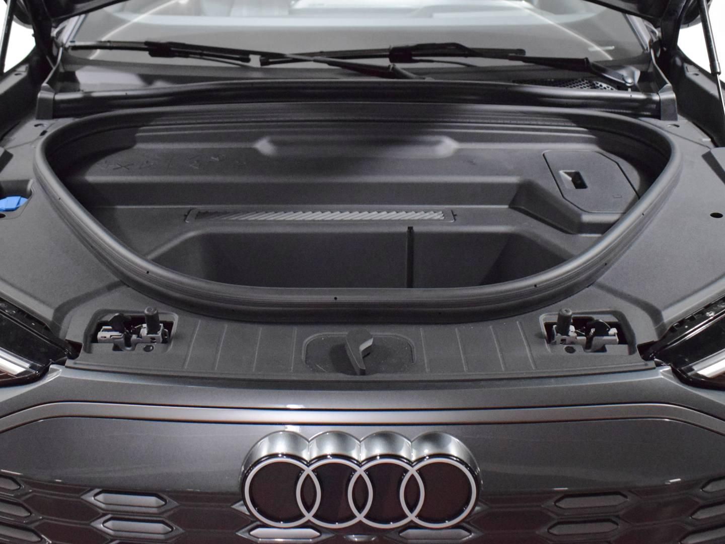 Audi Q6 e-tron S line Performance 240 kW (326 CV)