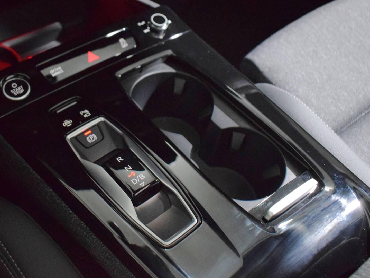 Audi Q6 e-tron S line Performance 240 kW (326 CV)