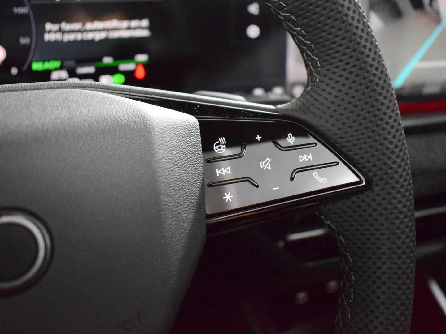 Audi Q6 e-tron S line Performance 240 kW (326 CV)