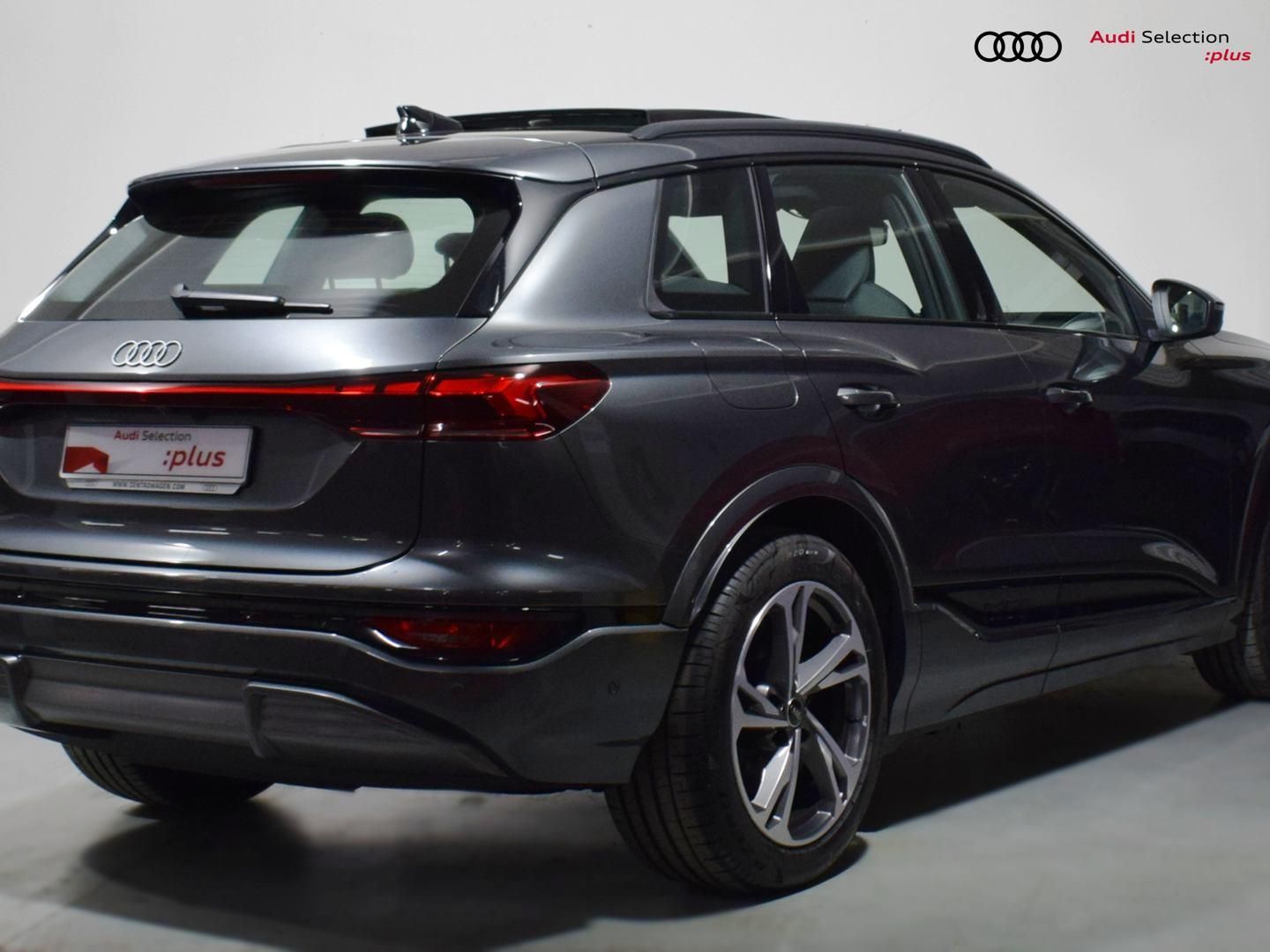 Audi Q6 e-tron S line Performance 240 kW (326 CV)