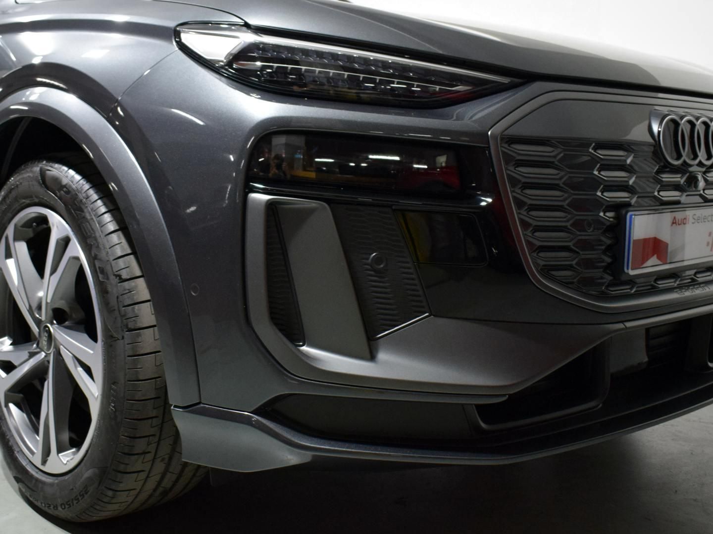 Audi Q6 e-tron S line Performance 240 kW (326 CV)