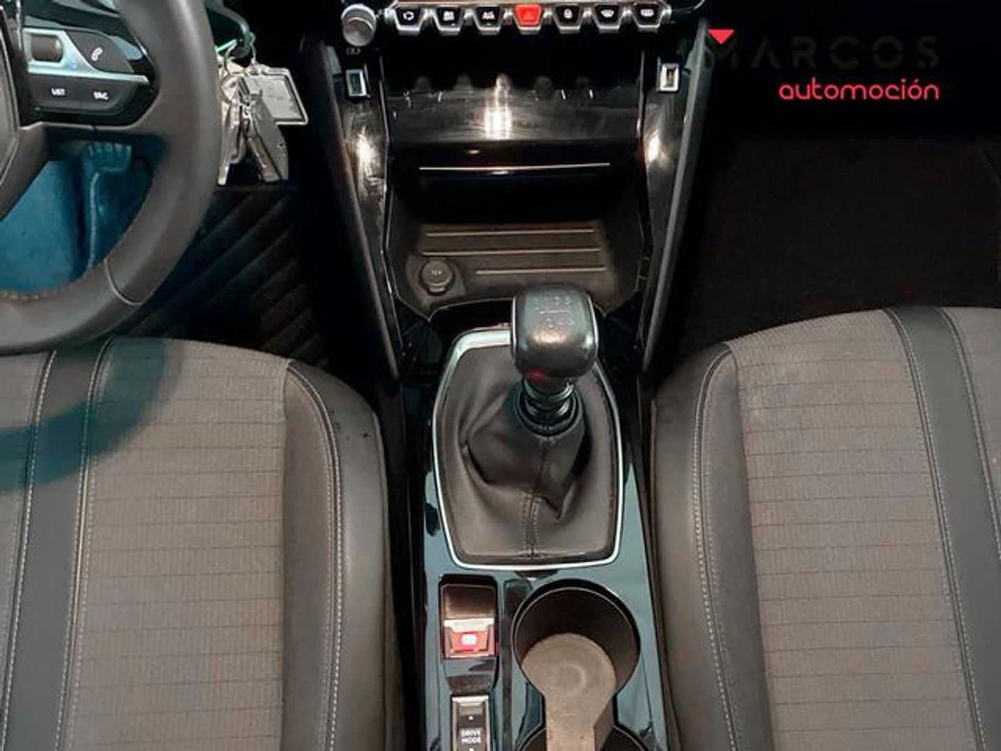 Peugeot 208 PureTech 100 Allure 75 kW (100 CV)
