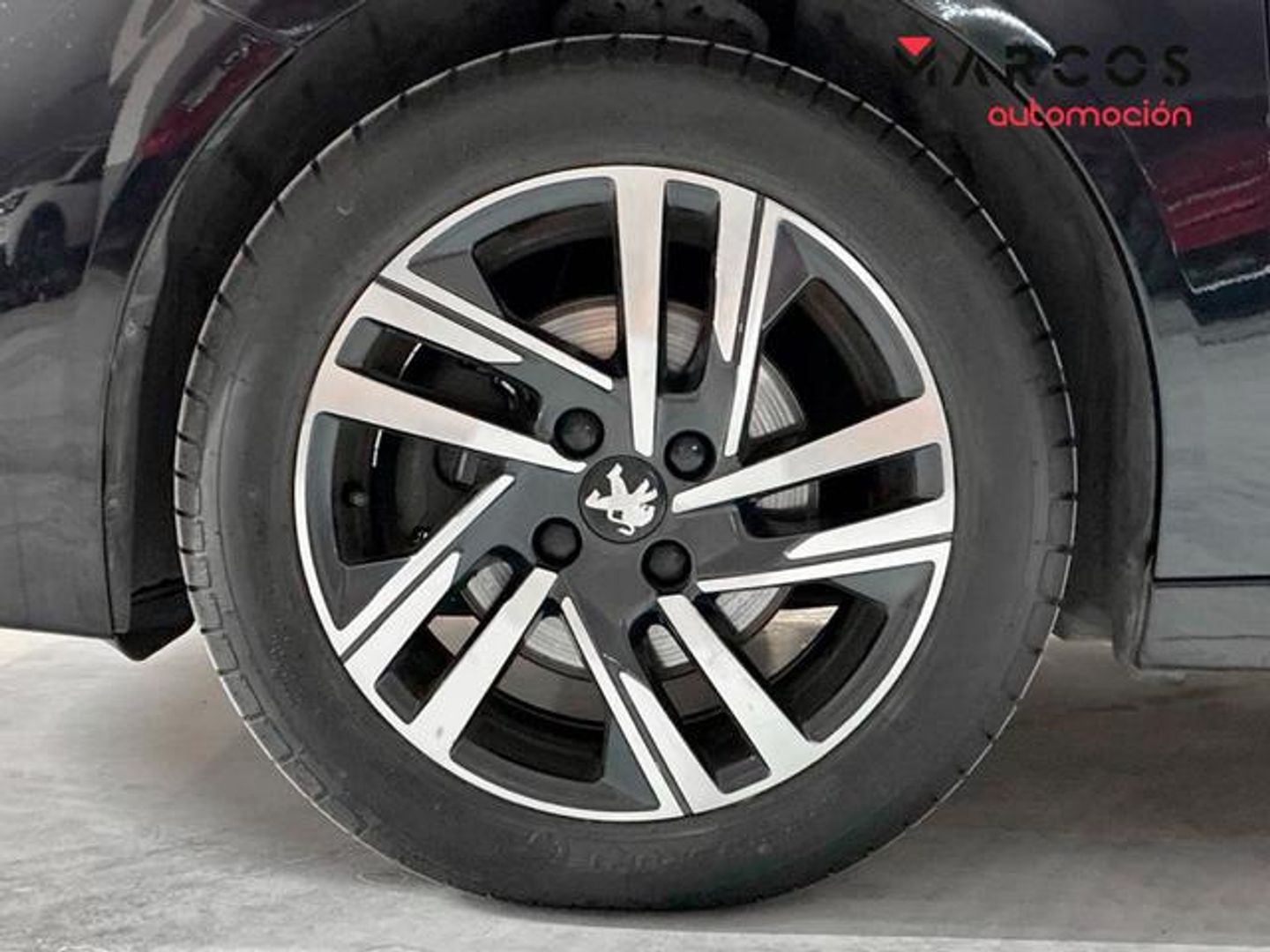 Peugeot 208 PureTech 100 Allure 75 kW (100 CV)