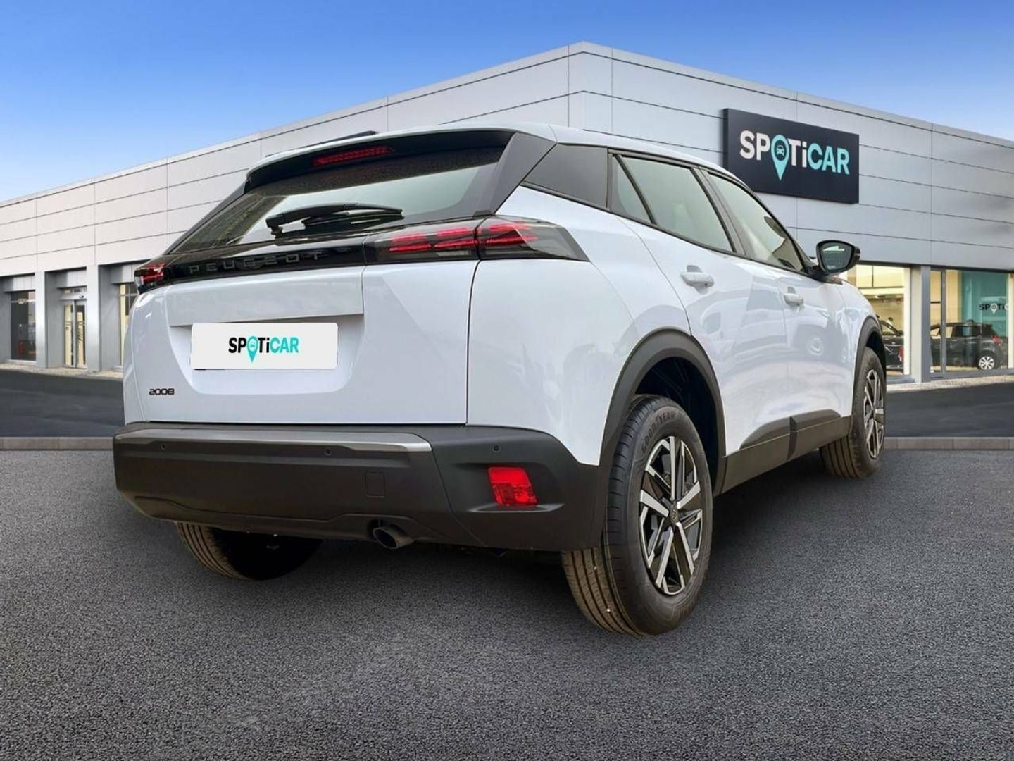 Peugeot 2008 Style Hybrid 136 eDCS6 100 kW (136 CV)