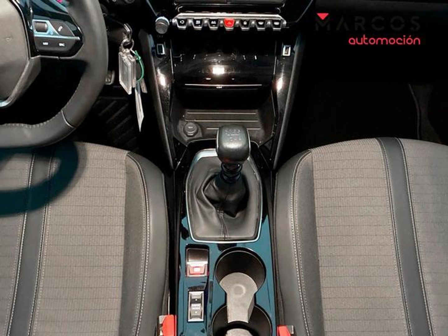 Peugeot 208 PureTech 100 Allure 75 kW (100 CV)