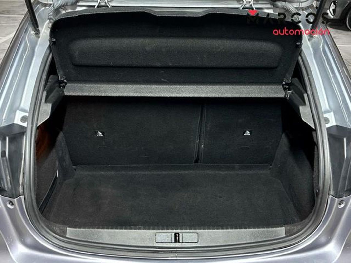 Peugeot 208 PureTech 100 Allure 75 kW (100 CV)