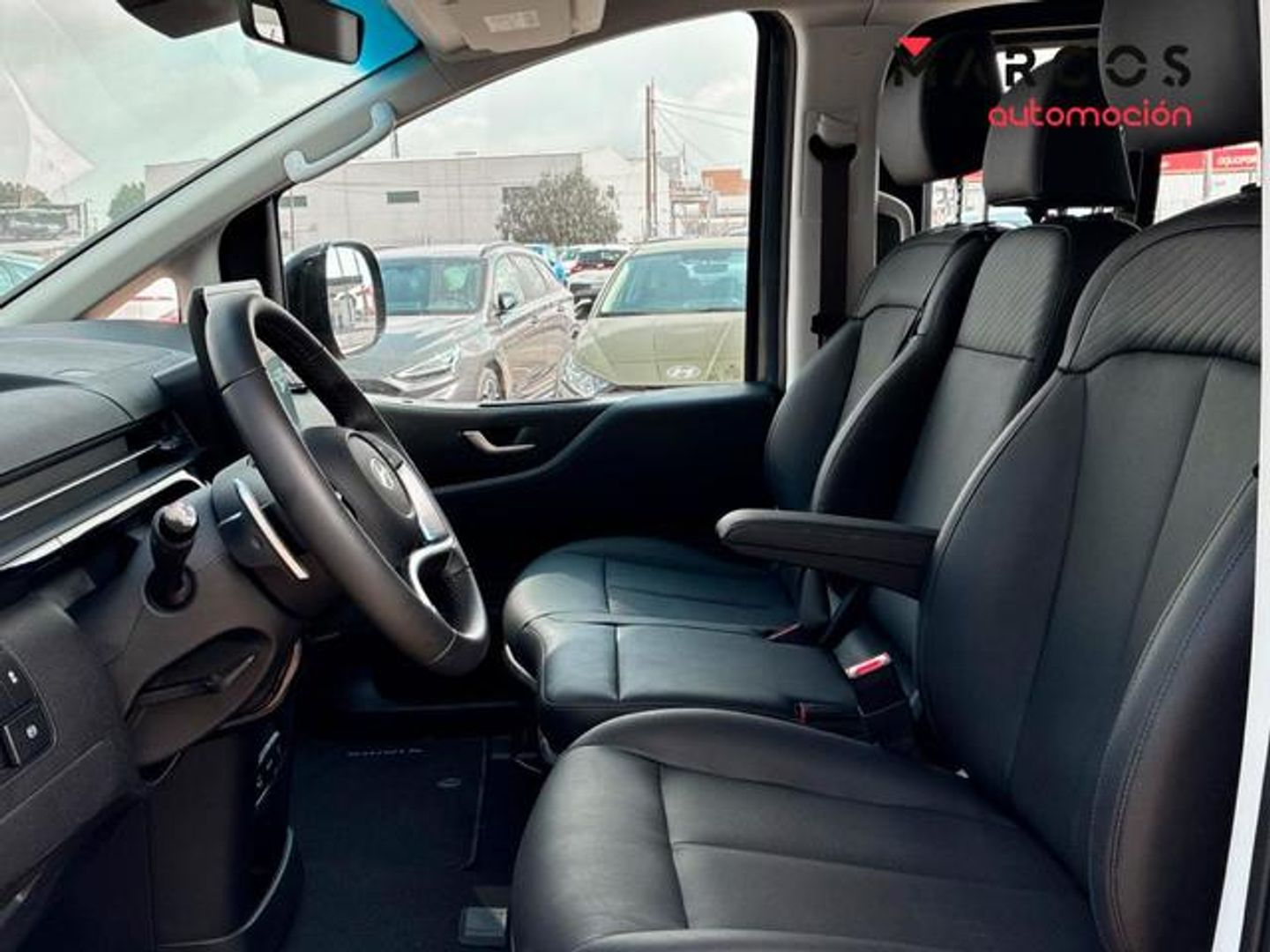 Hyundai Staria 1.6 TGDI HEV Tecno 9S 6AT 167 kW (225 CV)