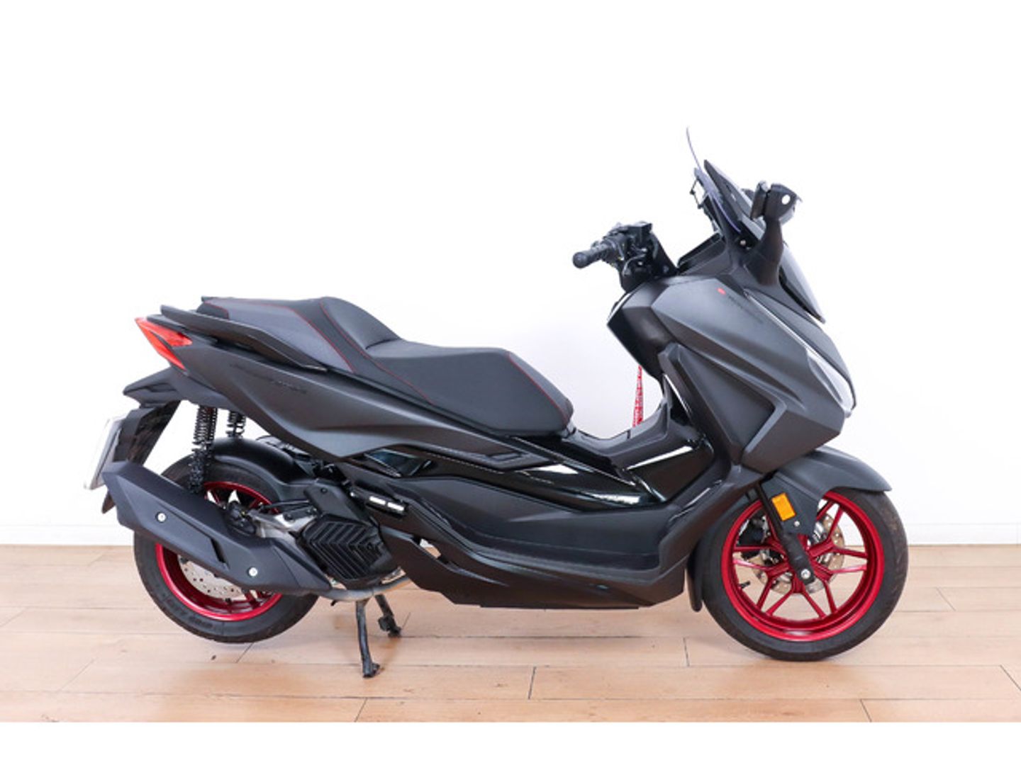 Honda Forza 125 Special Edition Negro Motorcycle