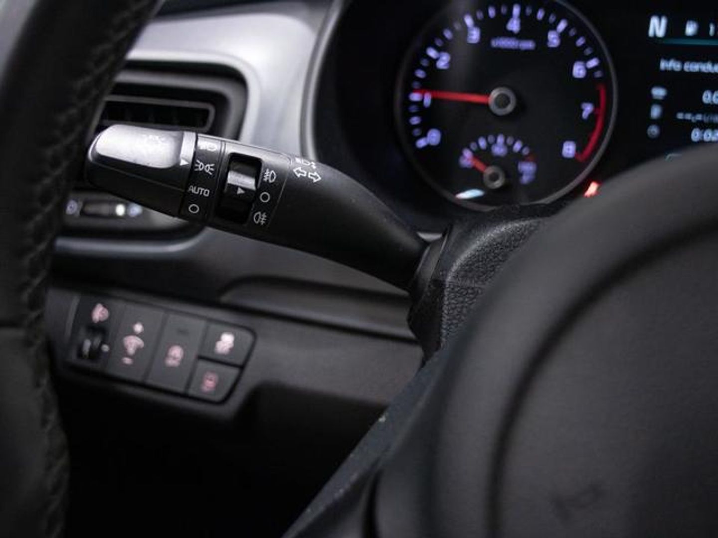 Kia Stonic 1.0 T-GDi MHEV Concept 74 kW (100 CV)