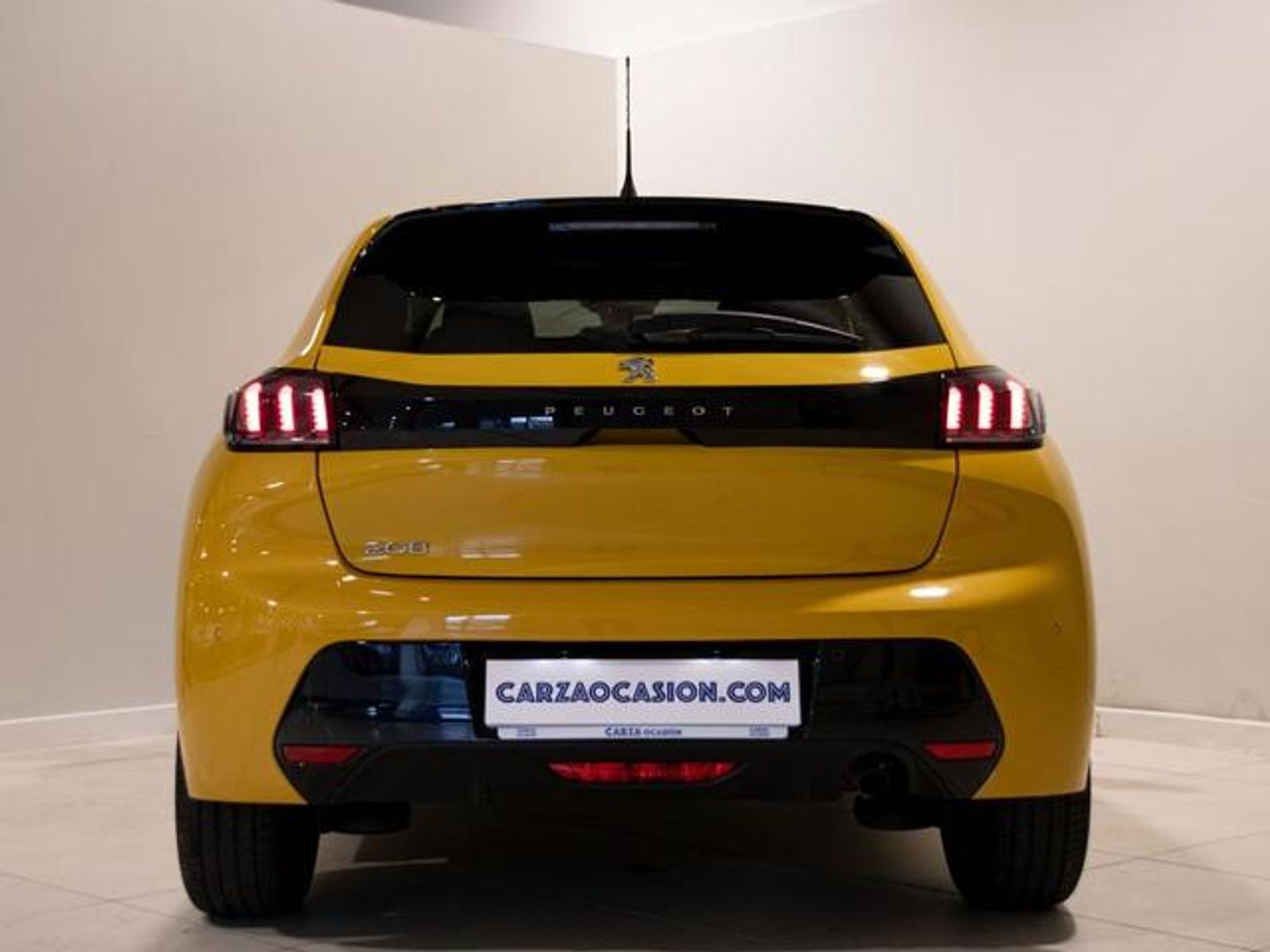 Peugeot 208 PureTech 100 Allure Pack EAT8 75 kW (100 CV)