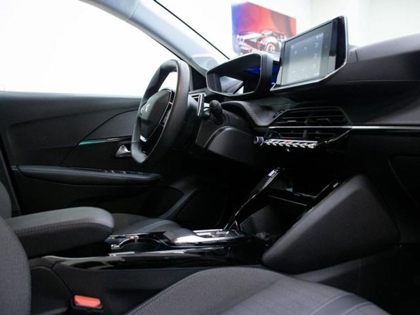Peugeot 208 PureTech 100 Allure Pack EAT8 75 kW (100 CV)