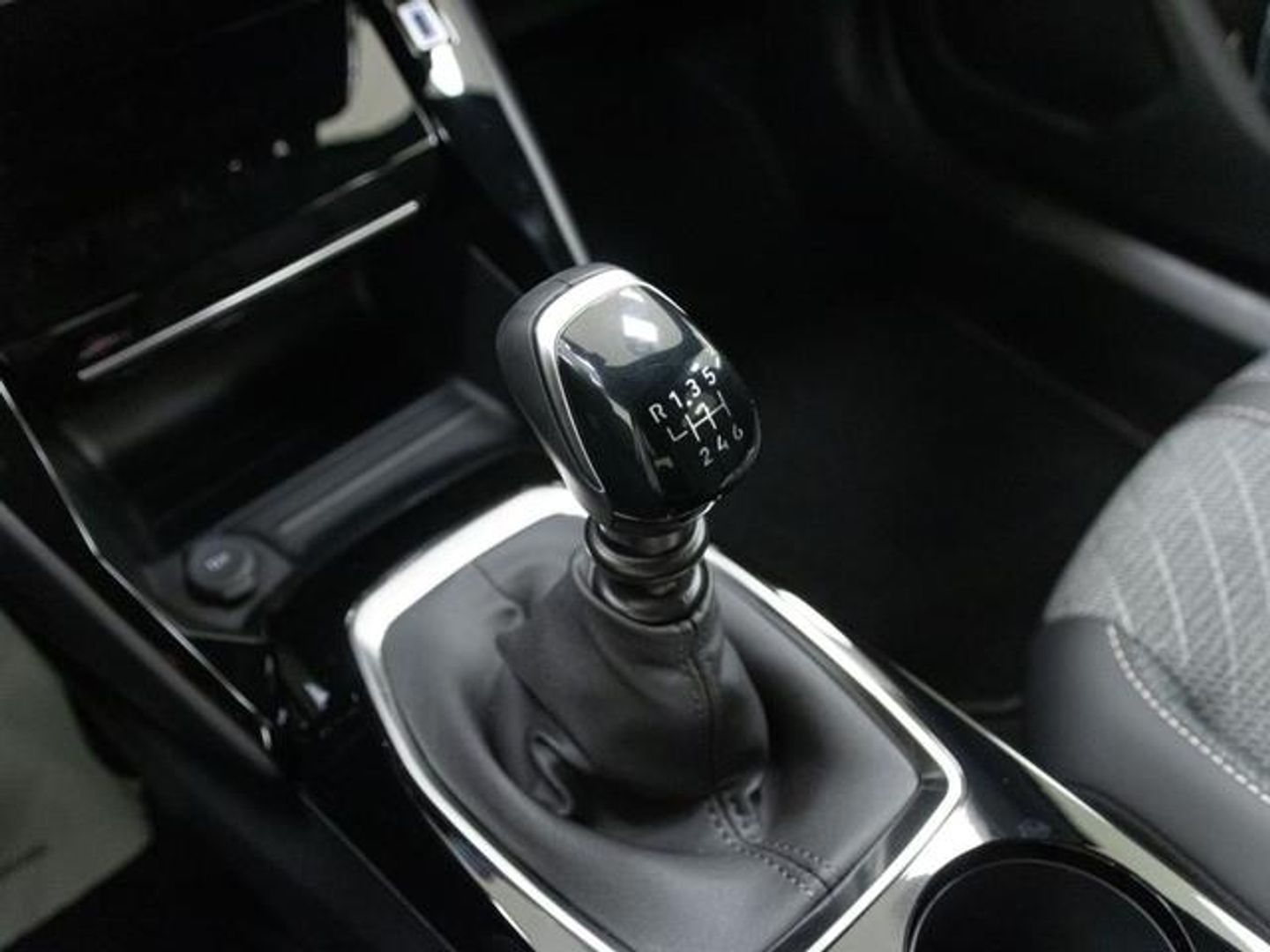 Peugeot 2008 PureTech 100 S&S Allure 75 kW (100 CV)