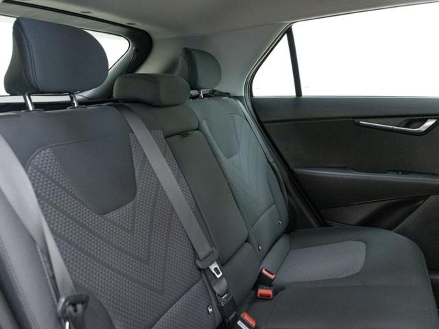 Kia Niro 1.6 GDi HEV Concept 104 kW (141 CV)