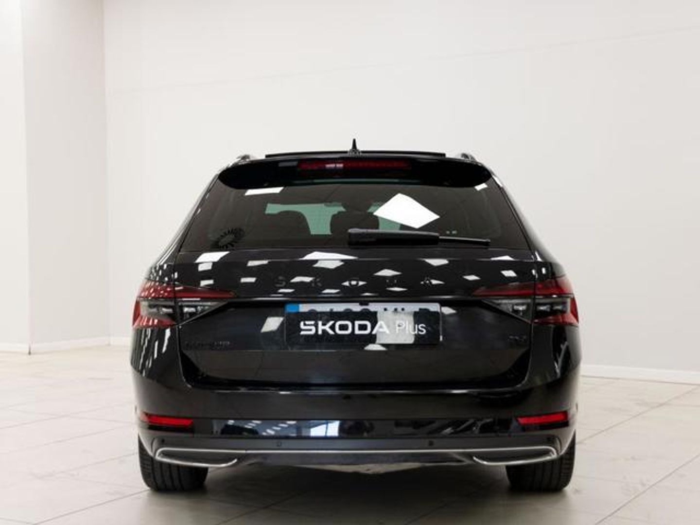 Skoda Superb Combi 1.4 TSI iV P-HEV SportLine DSG 160 kW (218 CV)