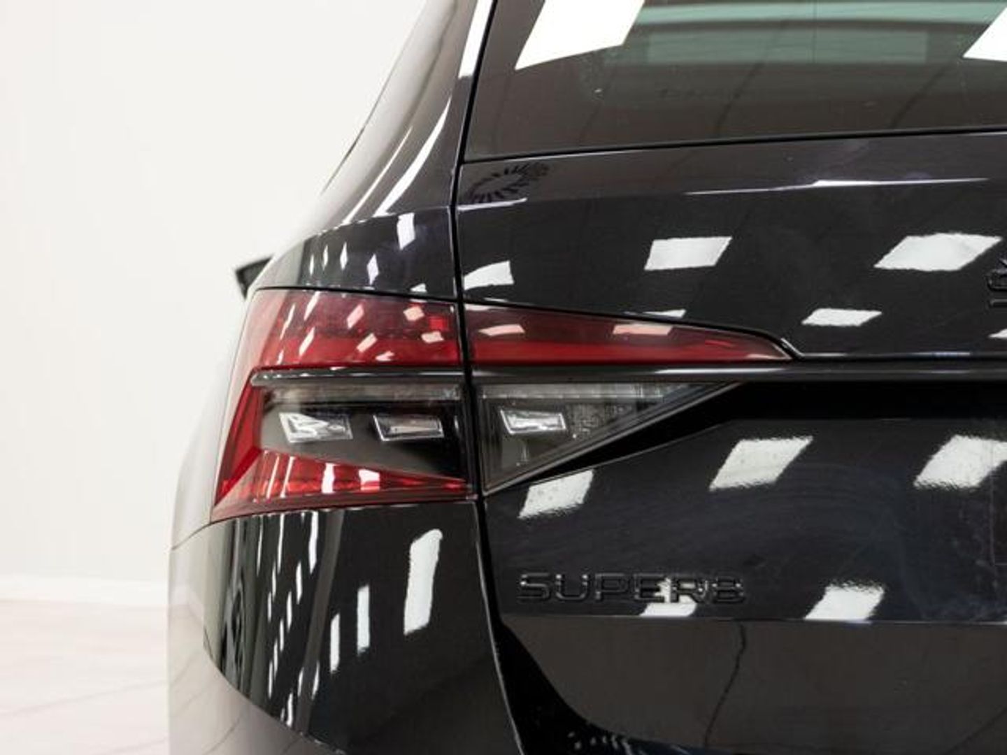 Skoda Superb Combi 1.4 TSI iV P-HEV SportLine DSG 160 kW (218 CV)