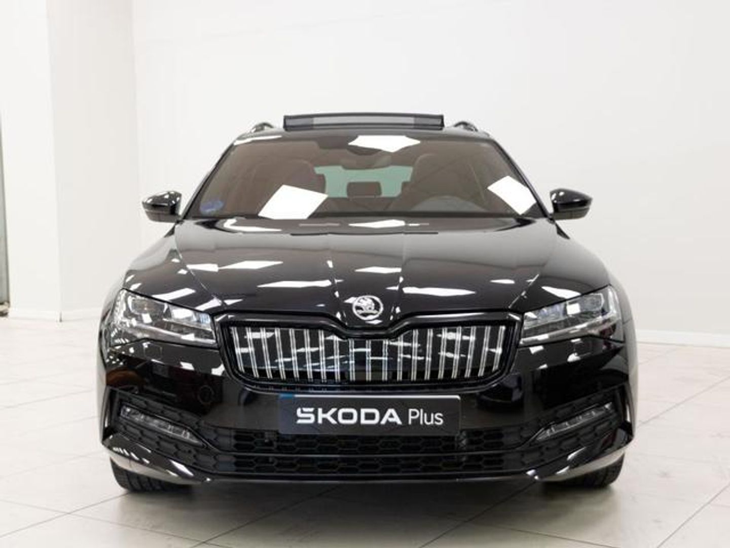 Skoda Superb Combi 1.4 TSI iV P-HEV SportLine DSG 160 kW (218 CV)