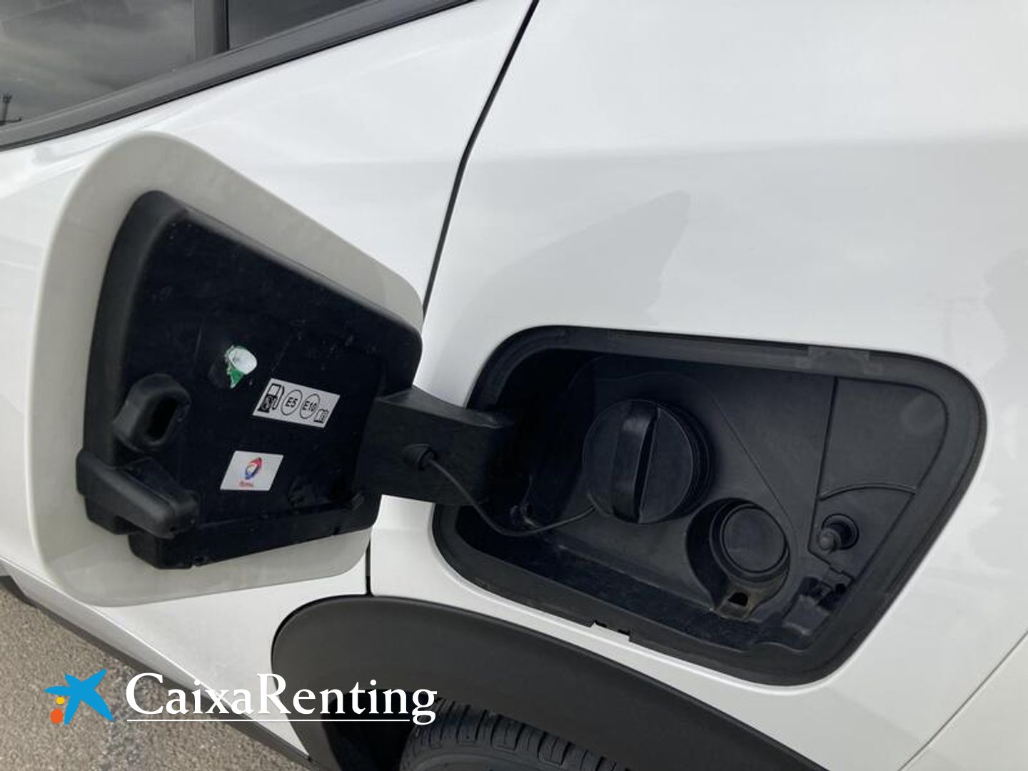 Peugeot 2008 PureTech 130 S&S Allure Pack EAT8 96 kW (130 CV)
