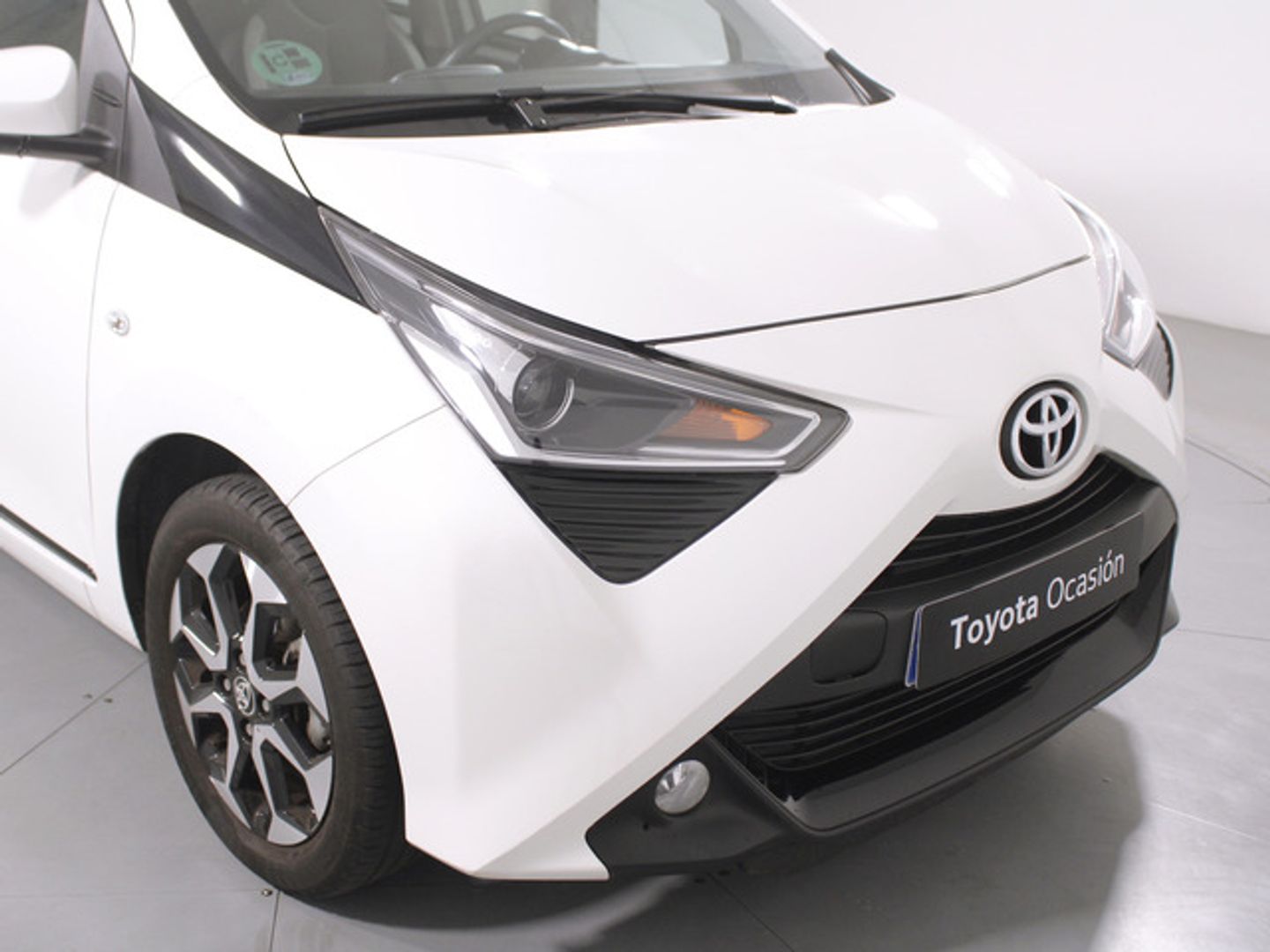 Toyota Aygo 1.0 70 x-play 53 kW (72 CV)