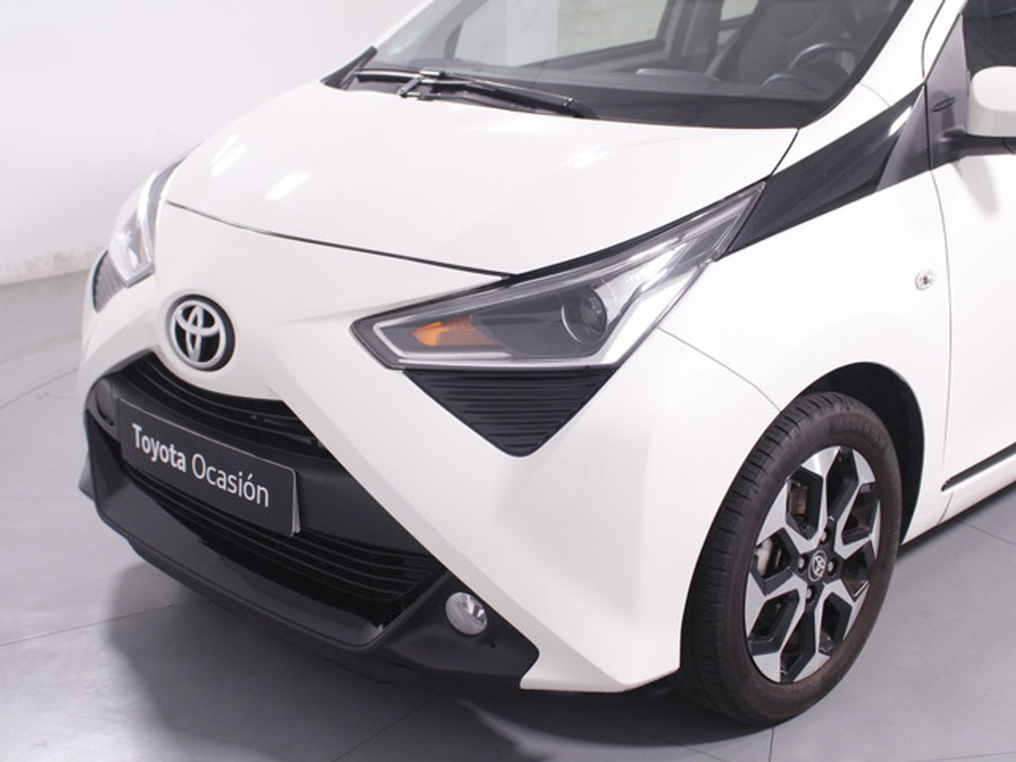 Toyota Aygo 1.0 70 x-play 53 kW (72 CV)