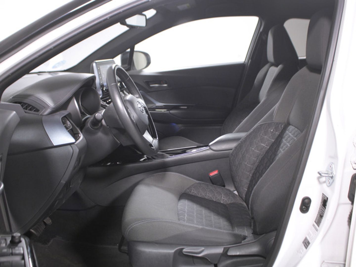 Toyota C-HR 1.8 125H Advance 90 kW (122 CV)