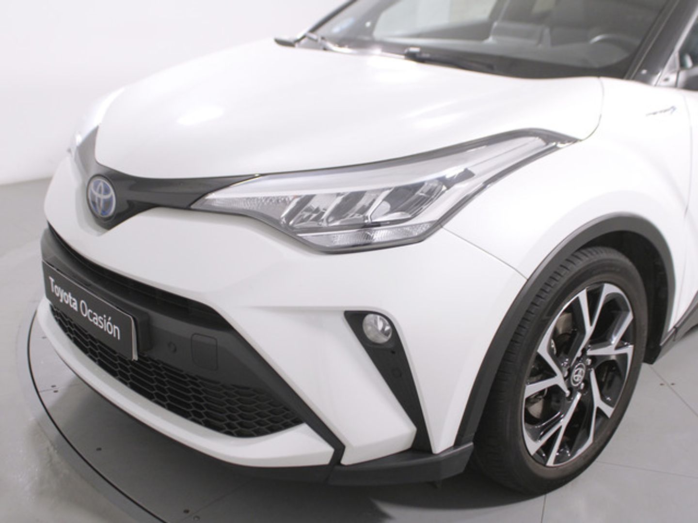 Toyota C-HR 1.8 125H Advance 90 kW (122 CV)