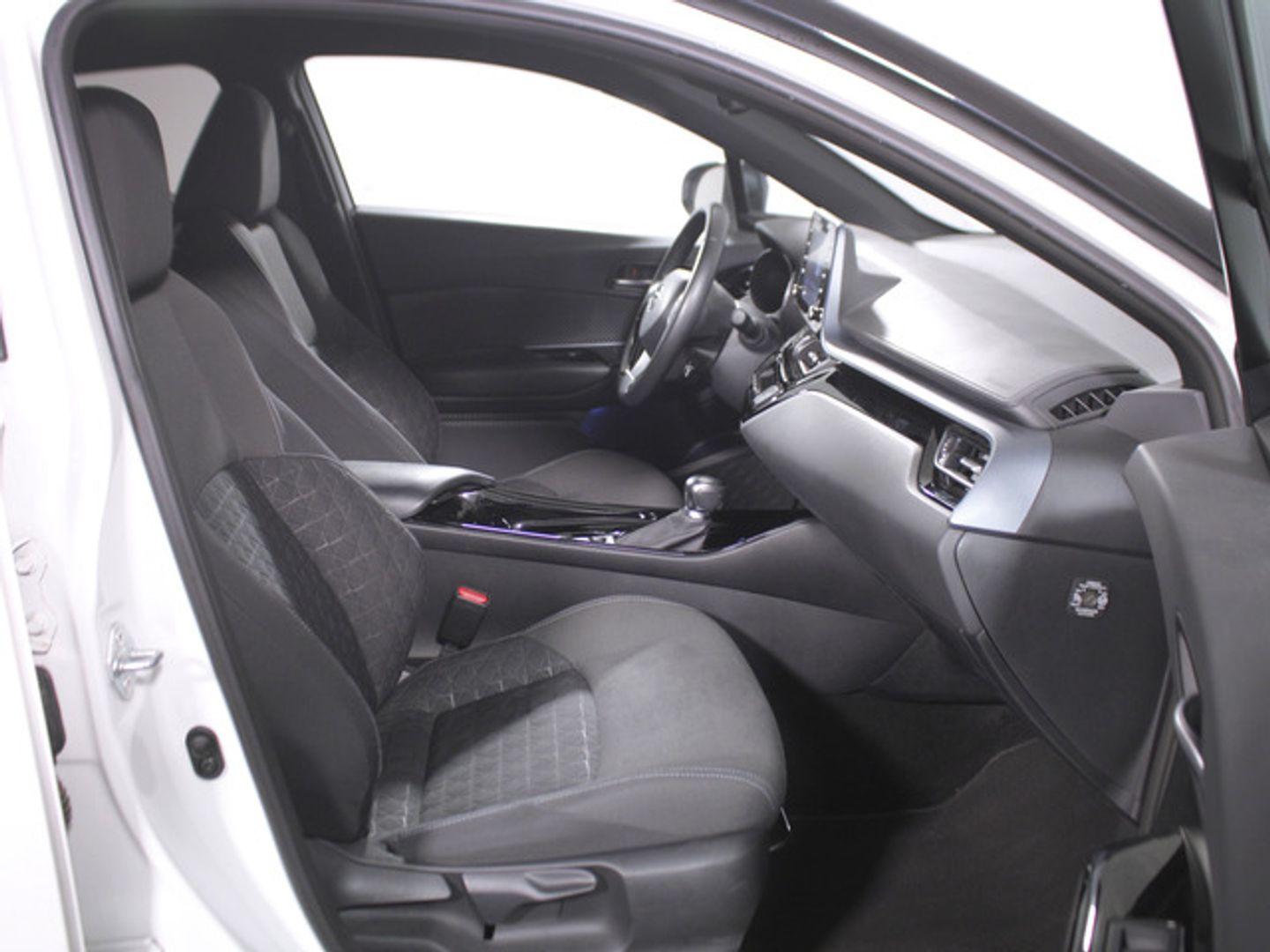 Toyota C-HR 1.8 125H Advance 90 kW (122 CV)