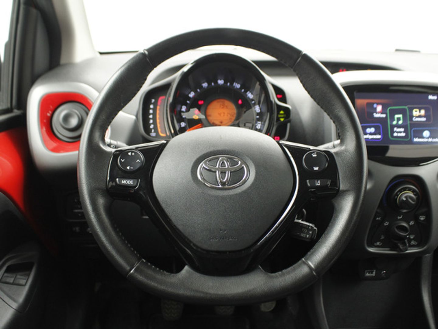 Toyota Aygo 1.0 70 x-play 53 kW (72 CV)