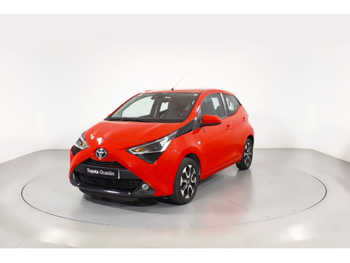 Toyota Aygo 1.0 70 x-play 53 kW (72 CV)